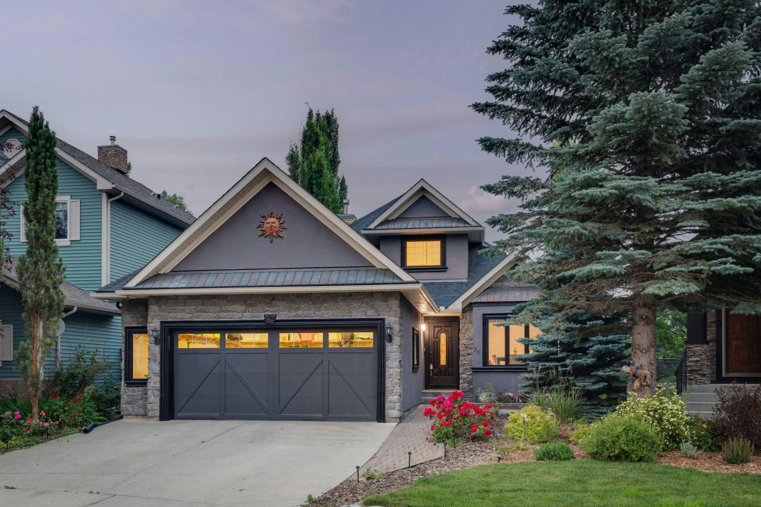 70 Discovery Ridge Court SW, Calgary, AB, T3H 4R3