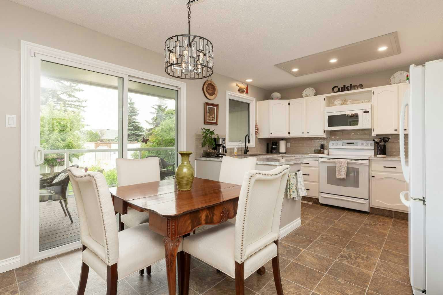 10 Seneca Place W, Lethbridge, AB, T1K 4M7