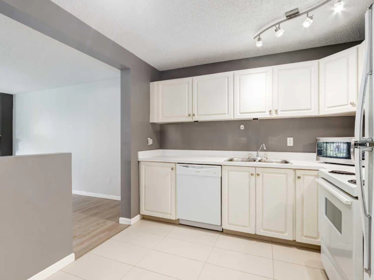 4203-385 Patterson Hill SW, Calgary, AB, T3H 2P3 - 5