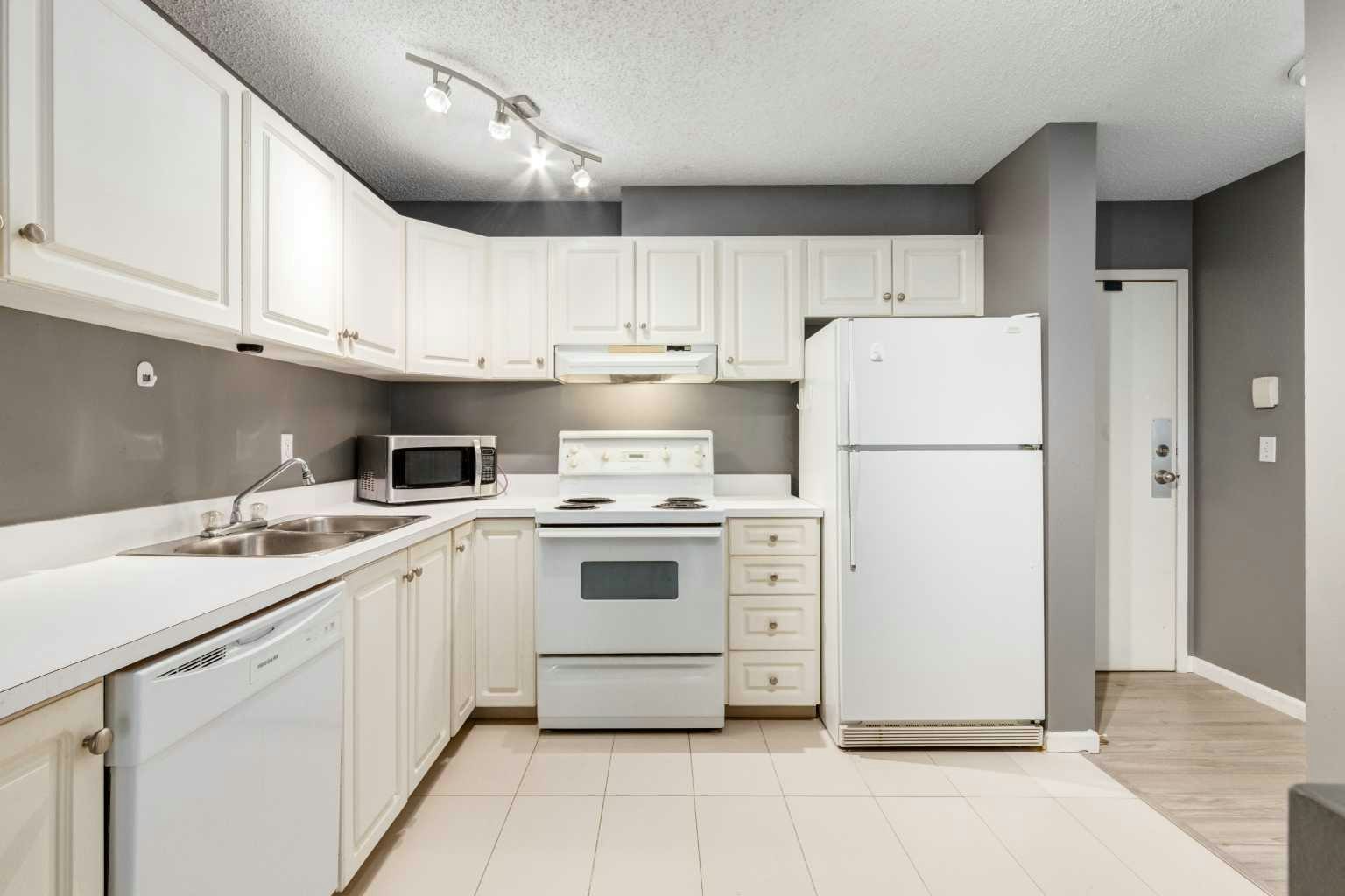 4203-385 Patterson Hill SW, Calgary, AB, T3H 2P3 - 6