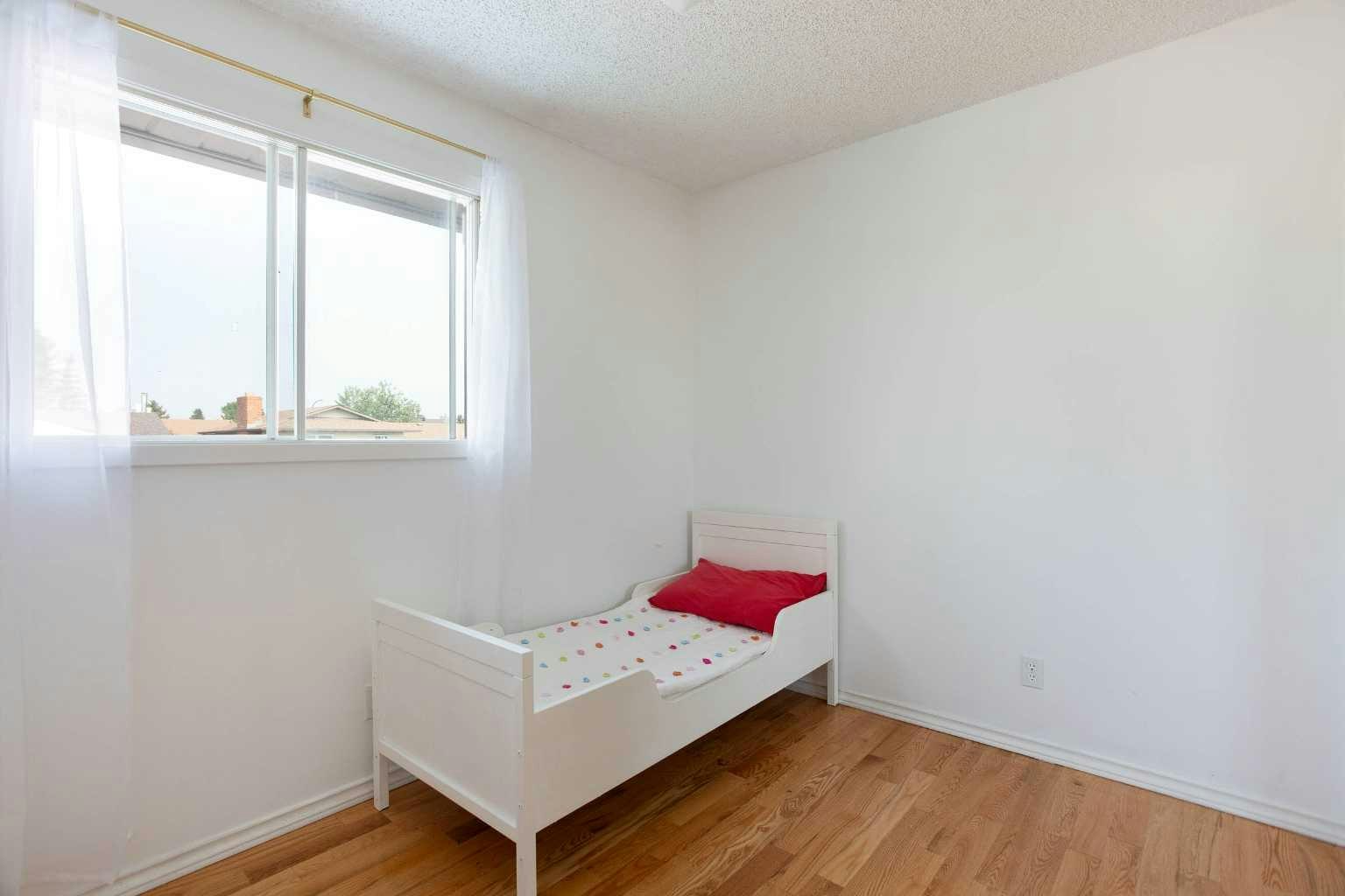 235 Templemont Drive NE, Calgary, AB, T1Y 5A1 - 15