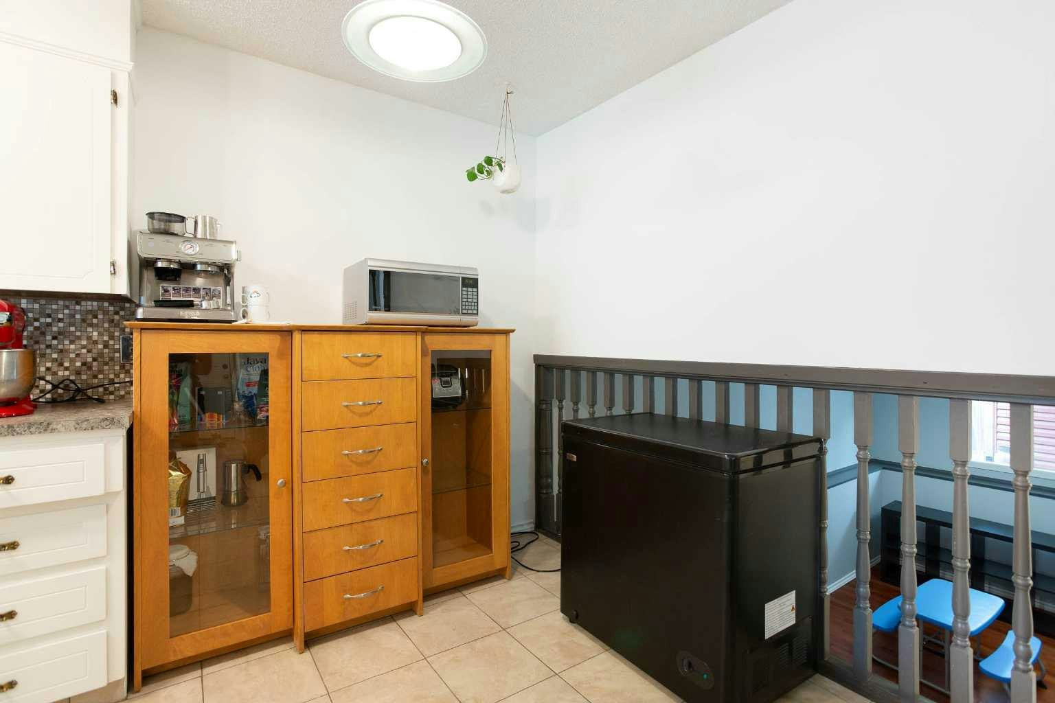 235 Templemont Drive NE, Calgary, AB, T1Y 5A1 - 8