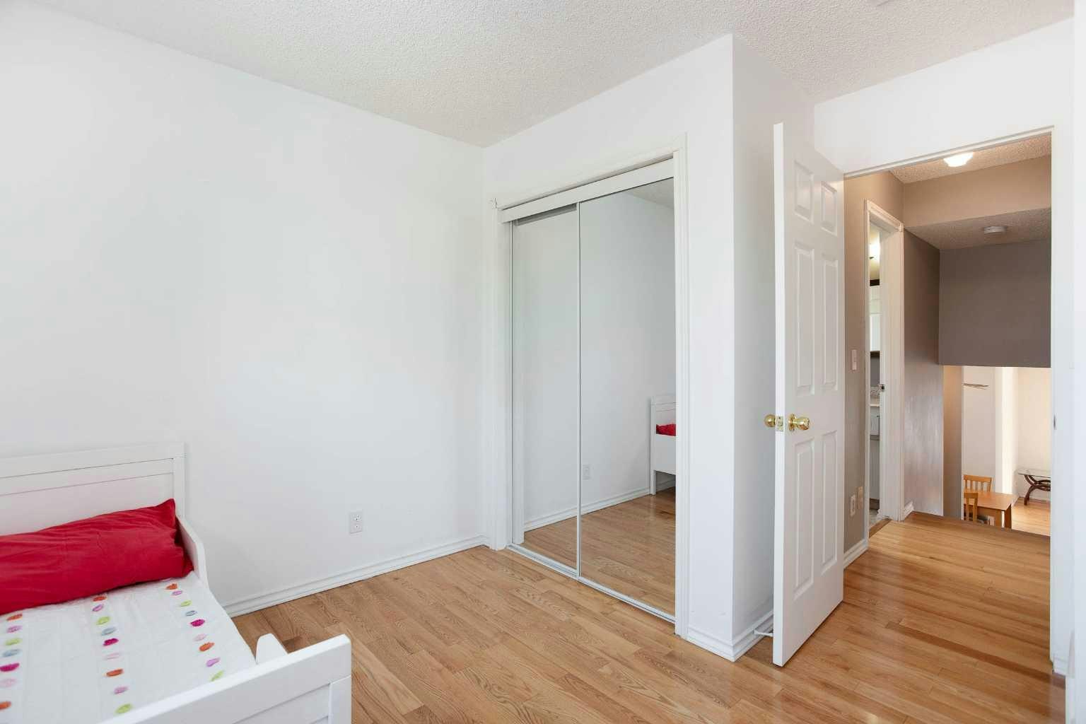 235 Templemont Drive NE, Calgary, AB, T1Y 5A1 - 16