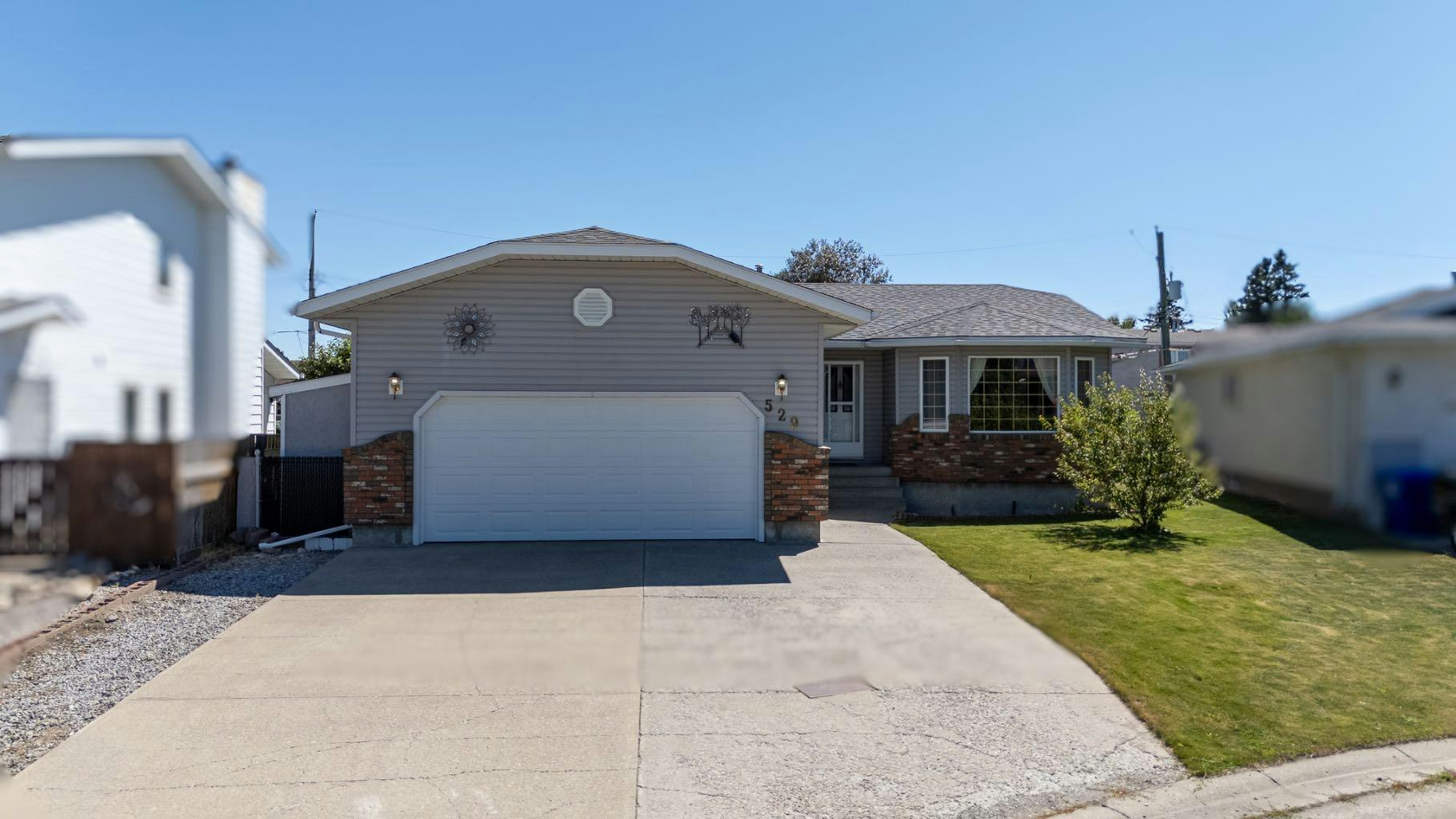 529 53 Avenue W, Claresholm, AB, T0L 0T0