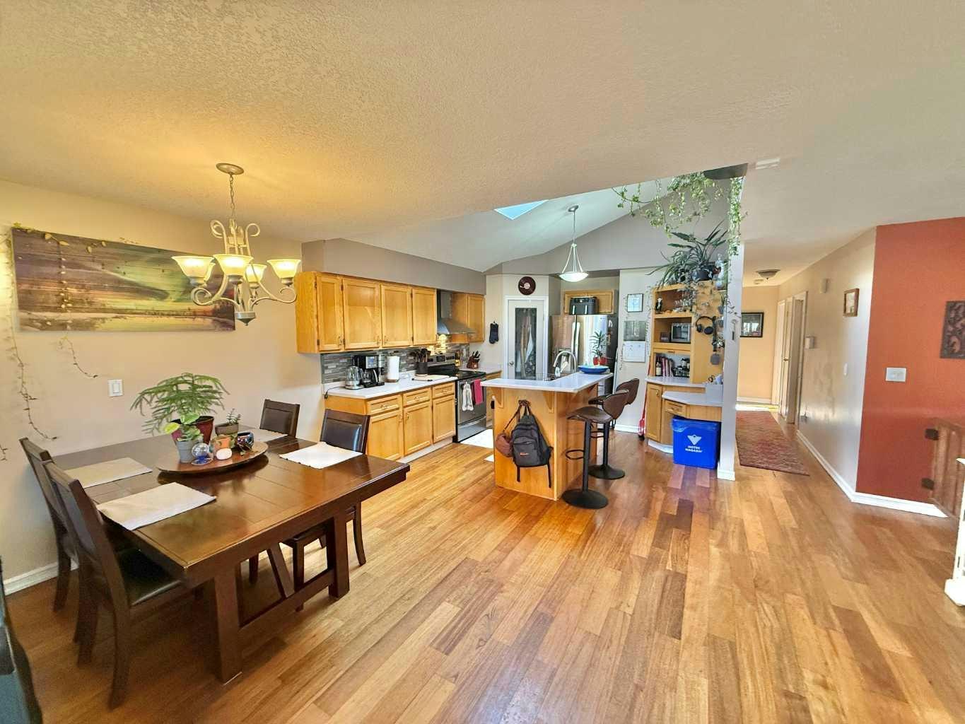 388 Boutin Avenue, Hinton Hill, AB, T7V 1A2 - 5