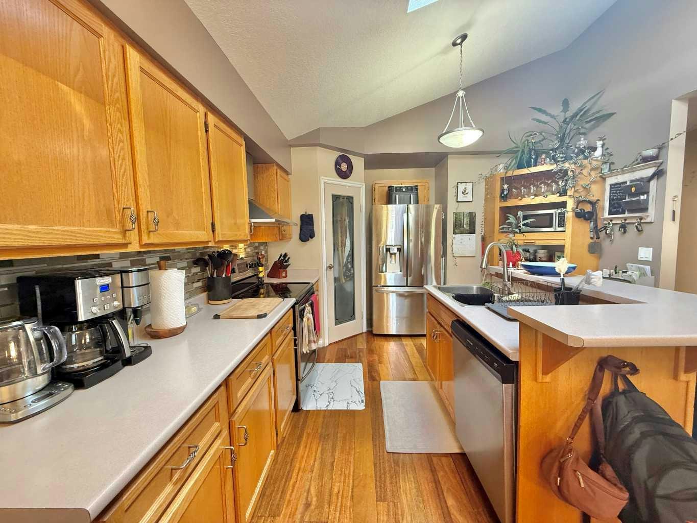 388 Boutin Avenue, Hinton Hill, AB, T7V 1A2 - 6