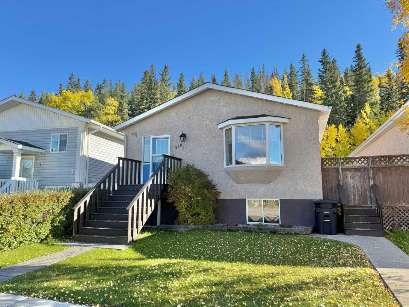 388 Boutin Avenue, Hinton Hill, AB, T7V 1A2