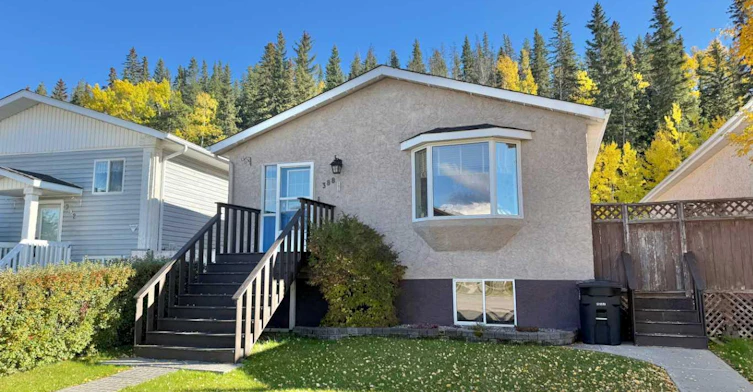 388 Boutin Avenue, Hinton Hill, AB, T7V 1A2