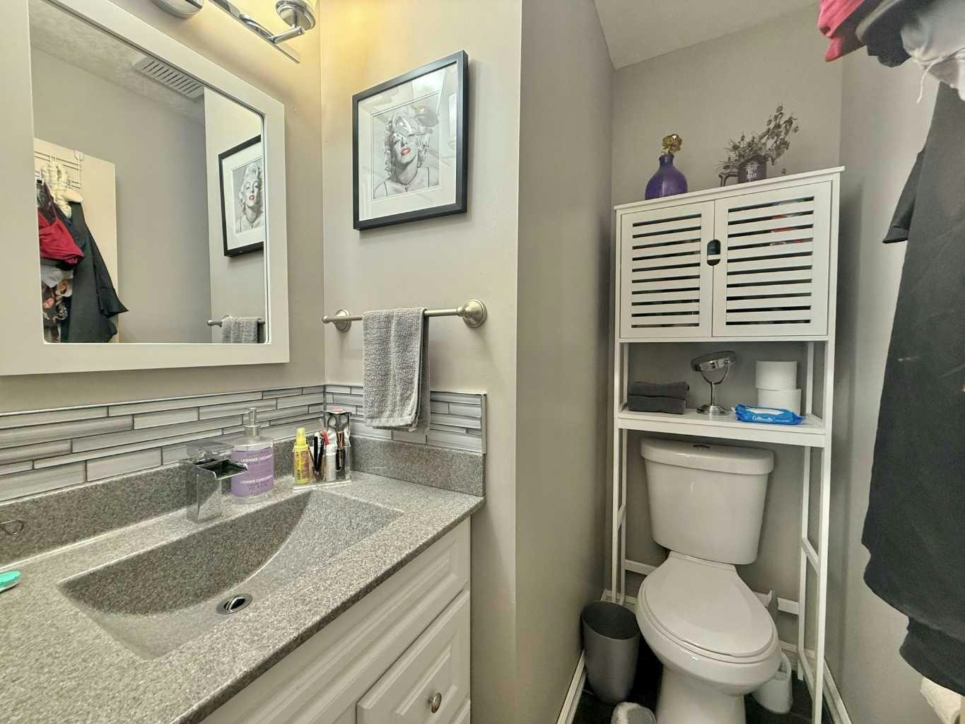 388 Boutin Avenue, Hinton Hill, AB, T7V 1A2 - 13