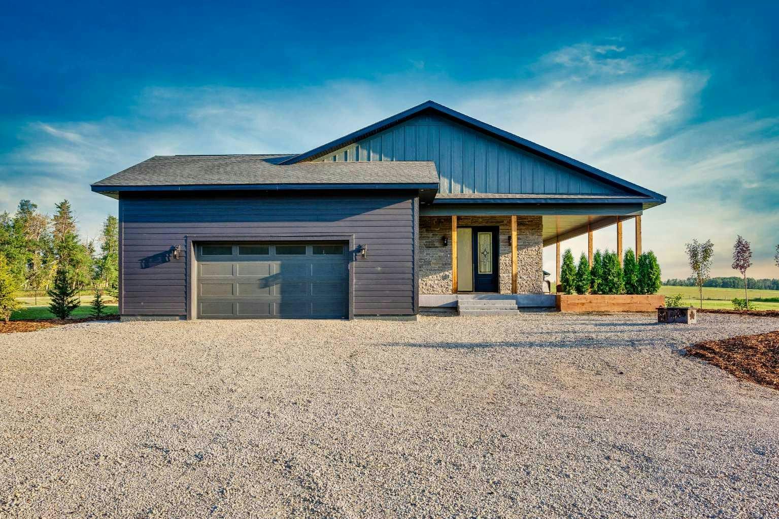 4-4141 Township Road 340 - 2