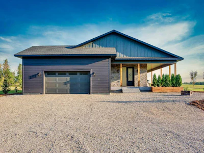 4-4141 Township Road 340 - 2