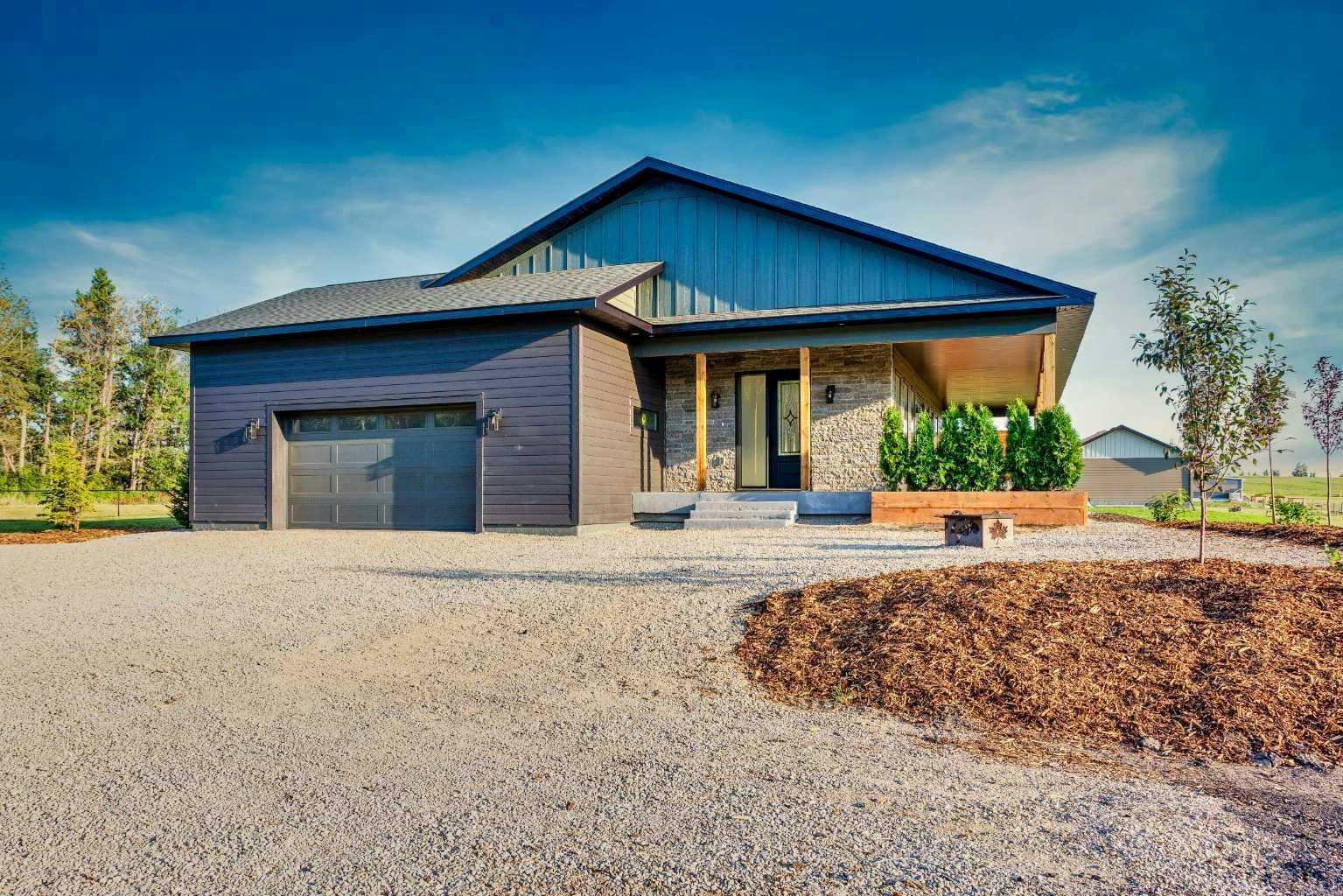 4-4141 Township Road 340 - 3
