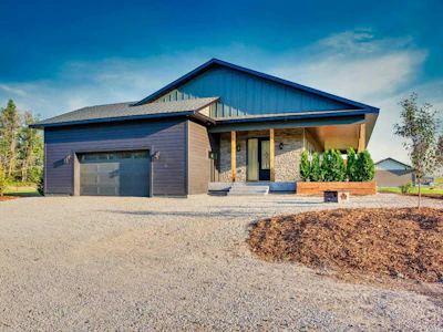 4-4141 Township Road 340 - 3