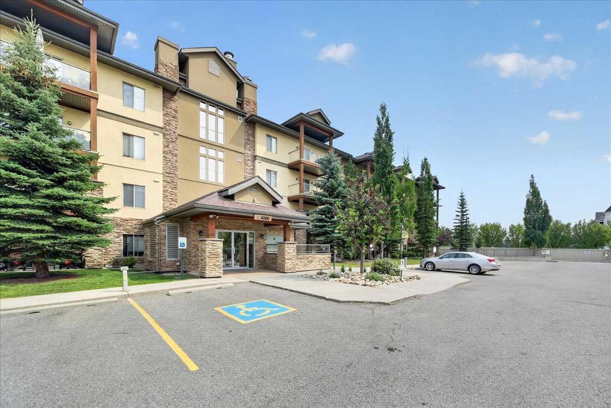 4210-92 Crystal Shores Road, Okotoks, AB, T1S 2N2