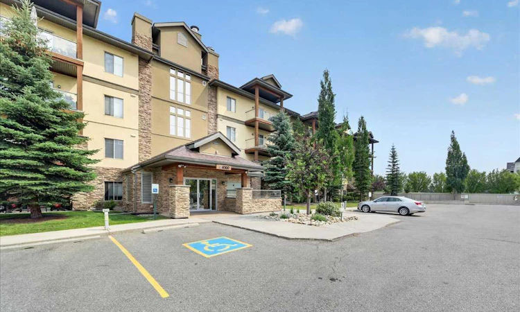 4210-92 Crystal Shores Road