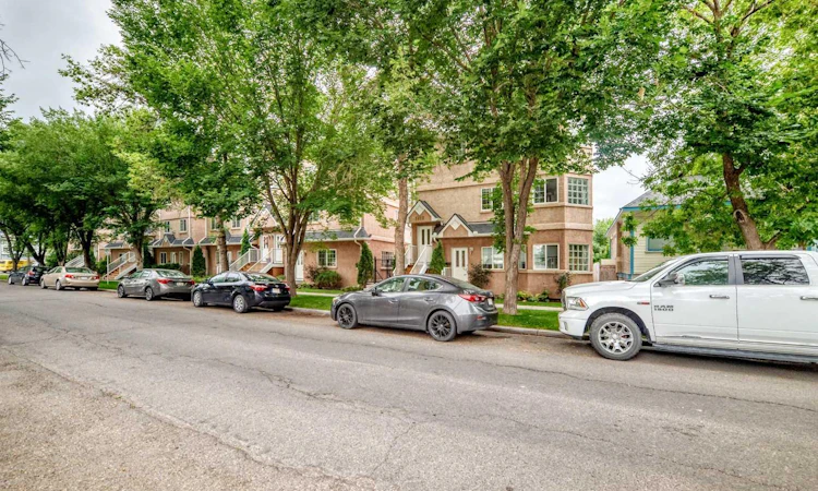 156-1415 Centre A Street NE