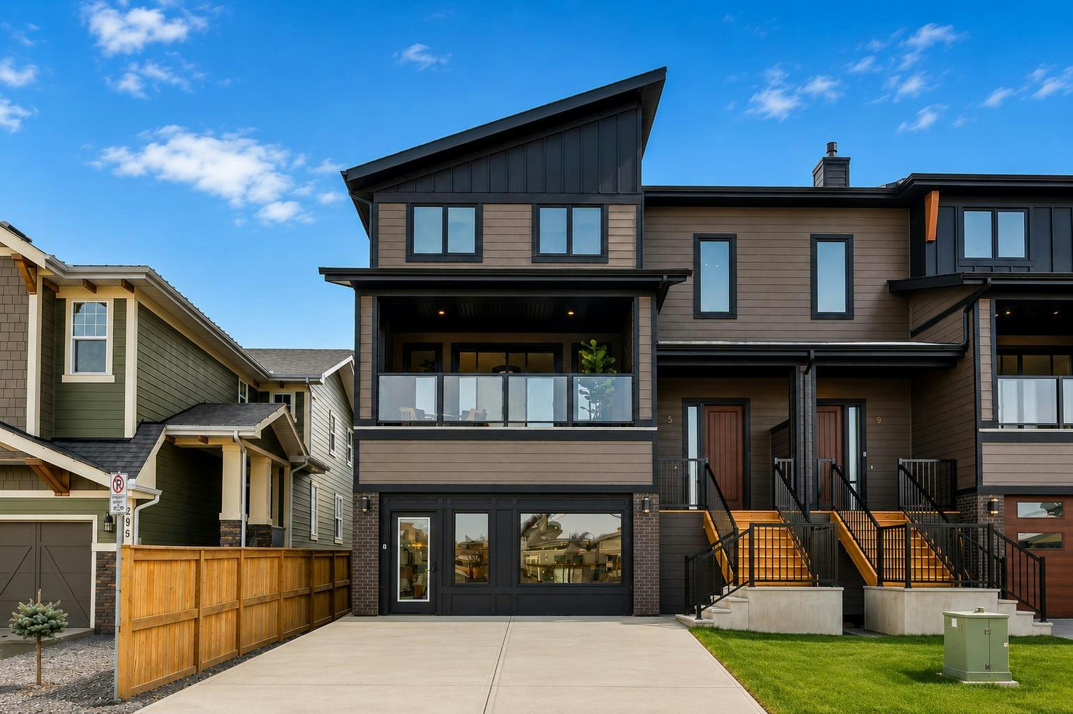 5-297 Riviera Way, Cochrane, AB, T4C 3H7