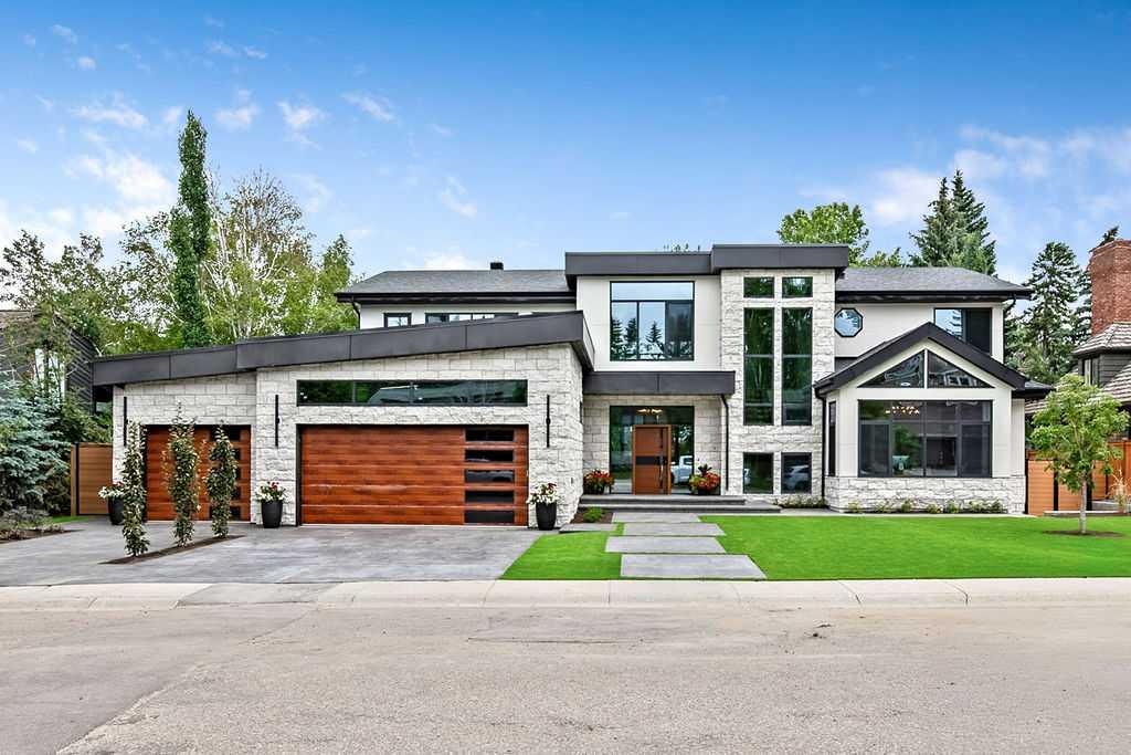 63 Pumpmeadow Crescent SW, Calgary, AB, T2V 5C7