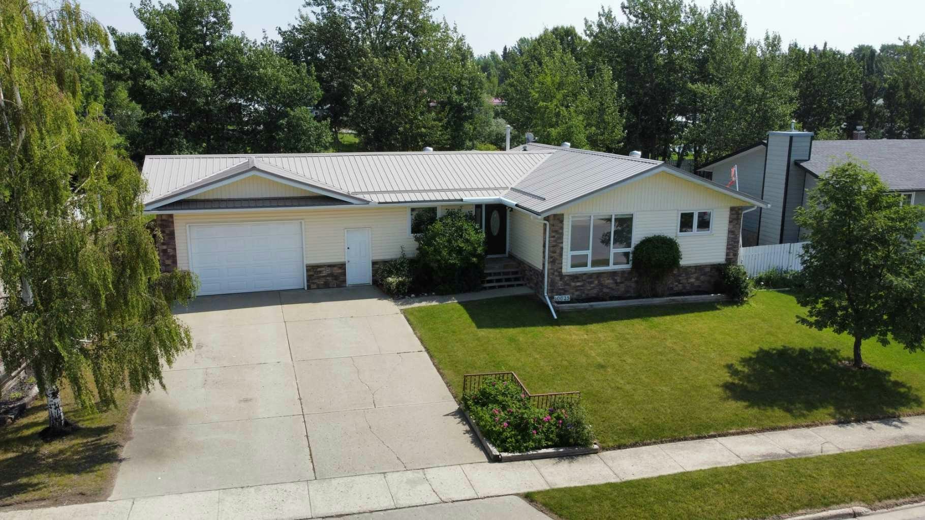 10625 105 Avenue, Greenview M.D., AB, T0E 0Y0