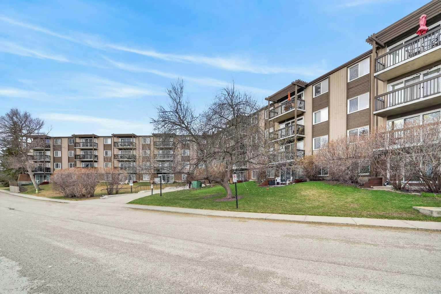 602-8948 Elbow Drive SW, Calgary, AB, T2H 0V9