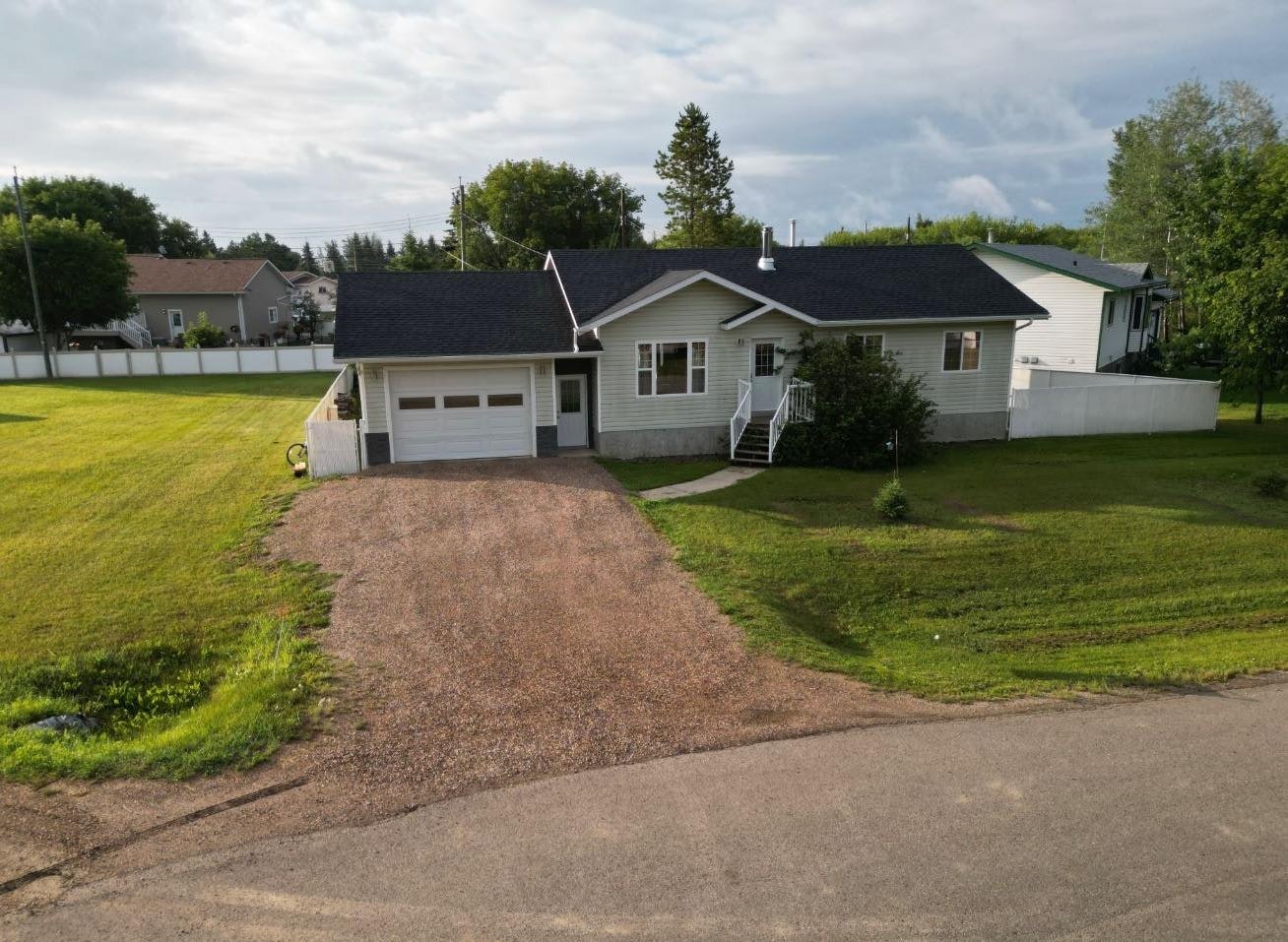 10409 107 Street, Fort Vermilion, AB, T0H 2H0