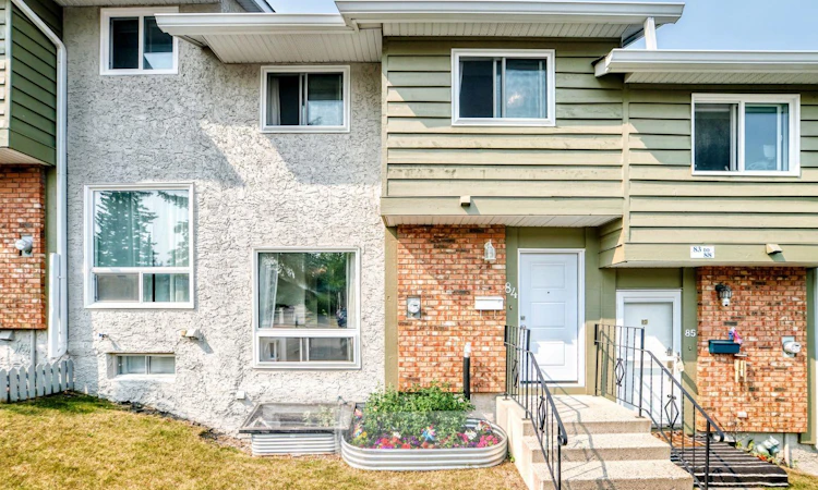 84-6915 Ranchview Drive NW
