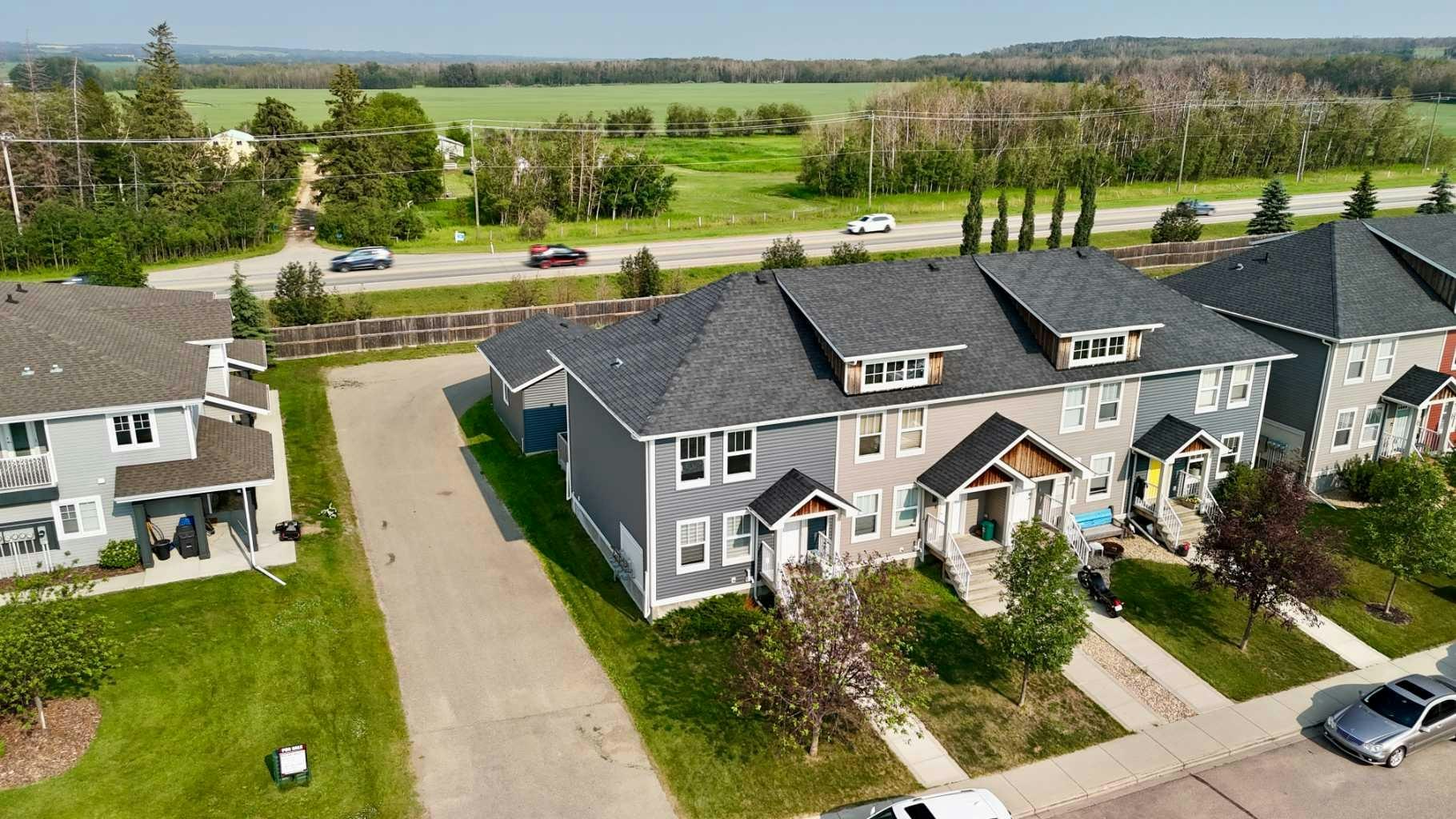 42 Reid Court, Sylvan Lake, AB, T4S 0C8