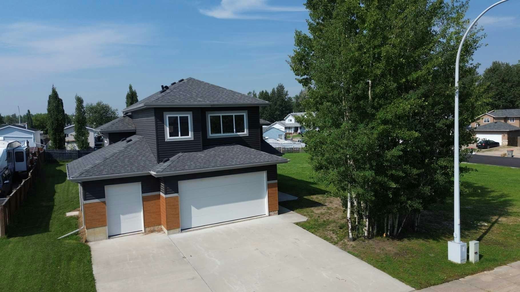 905 7 Avenue, Fox Creek, AB, T0H 3Z0