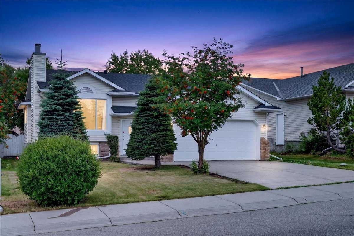 273 Sandarac Drive NW, Calgary, AB, T3K 3W8