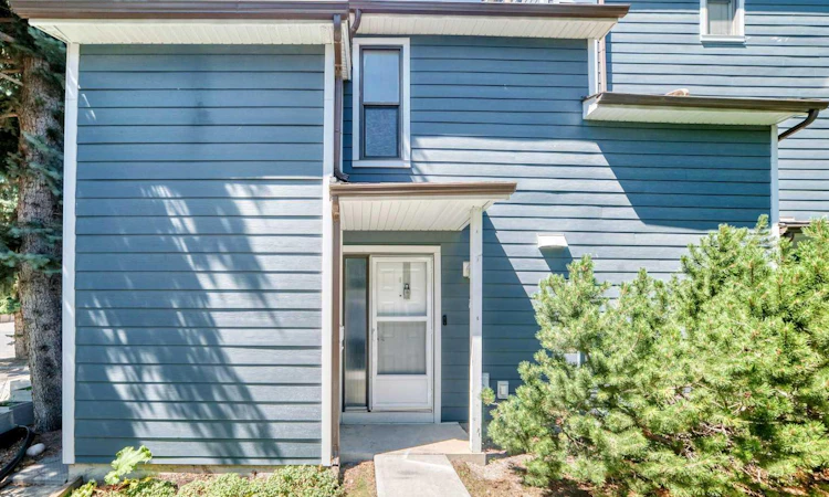 1-208 Grier Terrace NE
