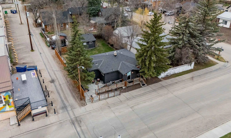 2 Elk Avenue