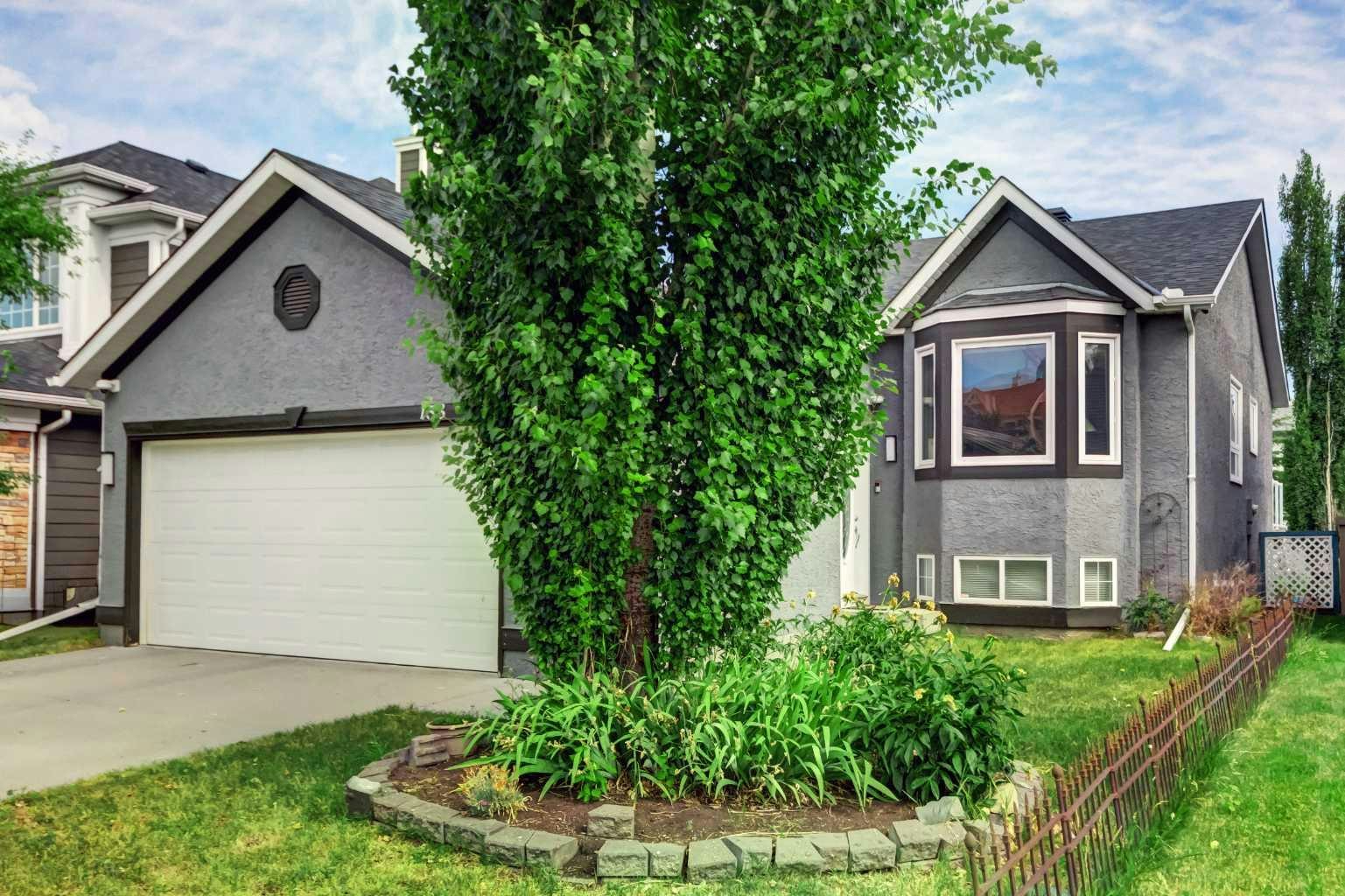 158 Somerset Close SW, Calgary, AB, T2Y 3C5