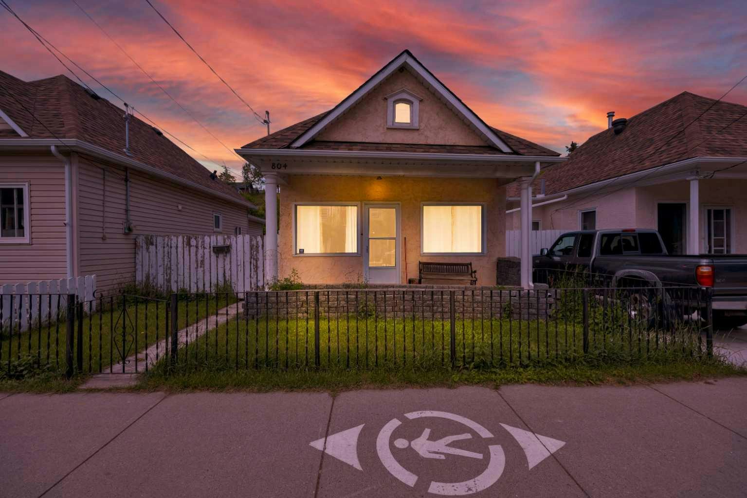 804 Mcdougall Road NE, Calgary, AB, T2E 5A3