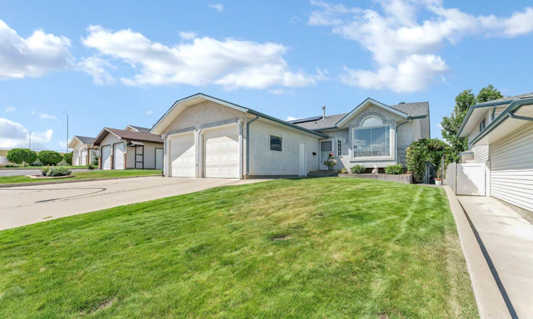 78 Rundle Road SE