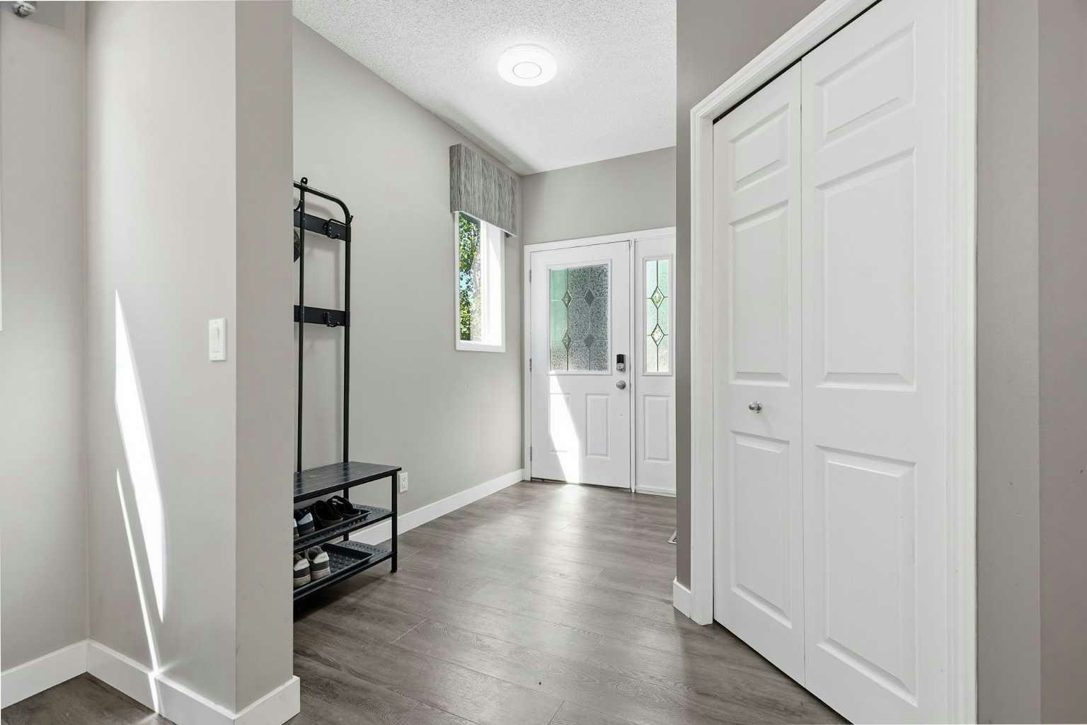 379 Cimarron Boulevard, Okotoks, AB, T1S 2L8 - 3
