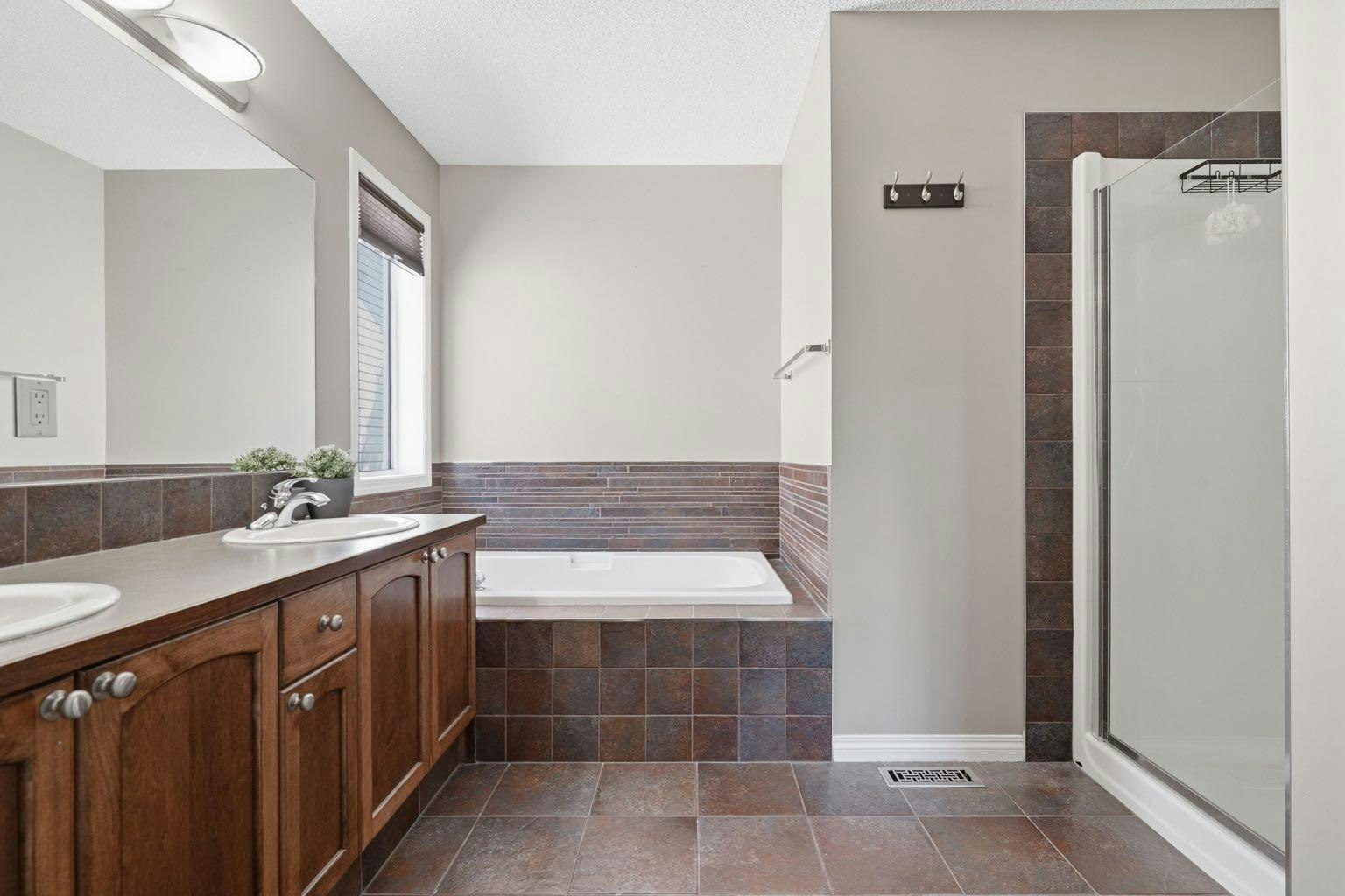 379 Cimarron Boulevard, Okotoks, AB, T1S 2L8 - 26