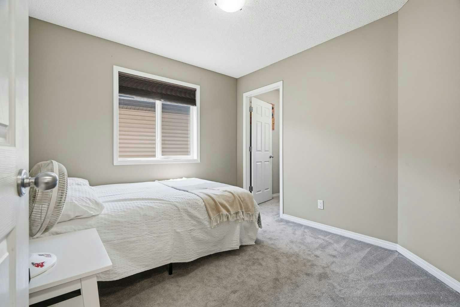 379 Cimarron Boulevard, Okotoks, AB, T1S 2L8 - 28