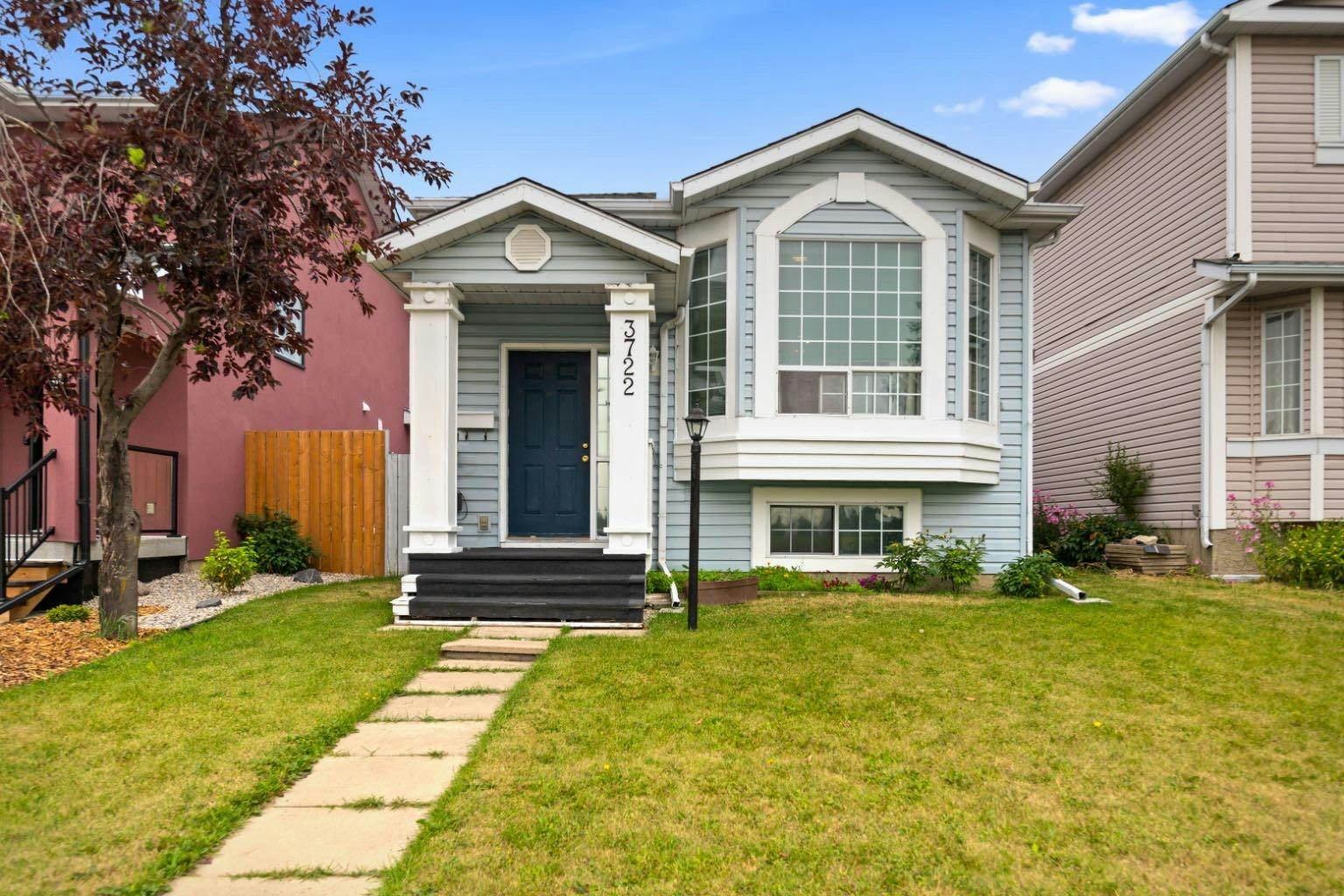 3722 Catalina Boulevard, Calgary, AB, T1Y 6W6