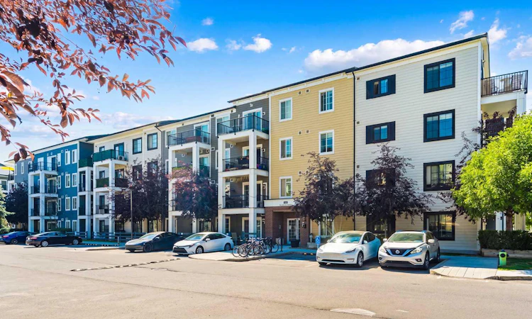3417-215 Legacy Boulevard SE