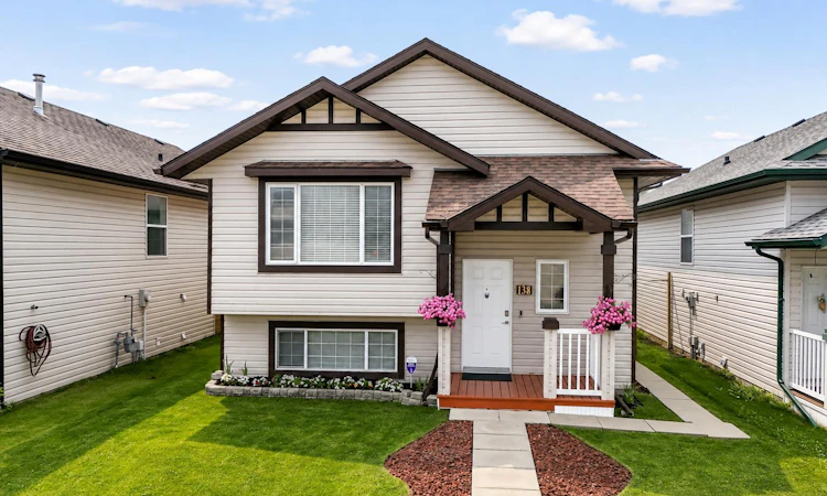 138 Lanterman Close
