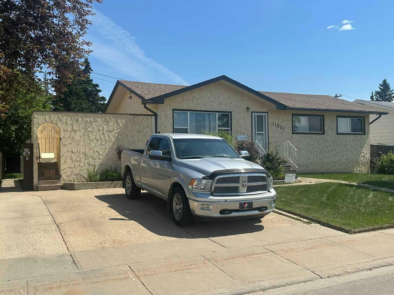 11301 104 Street, Grande Prairie, AB, T8V 2Y9