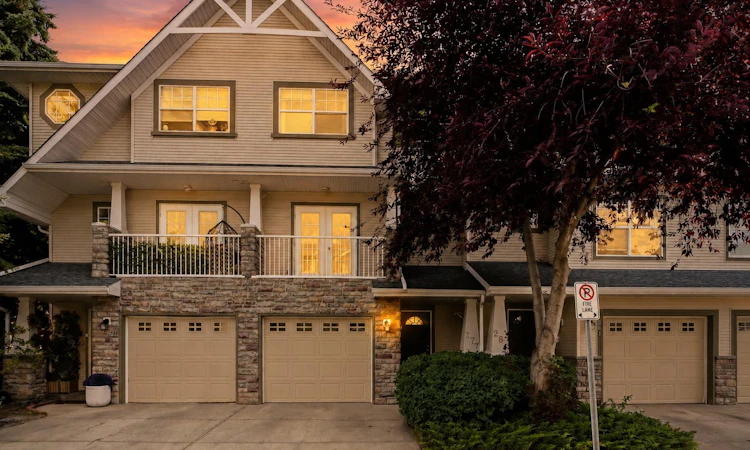 277 Inglewood Grove SE