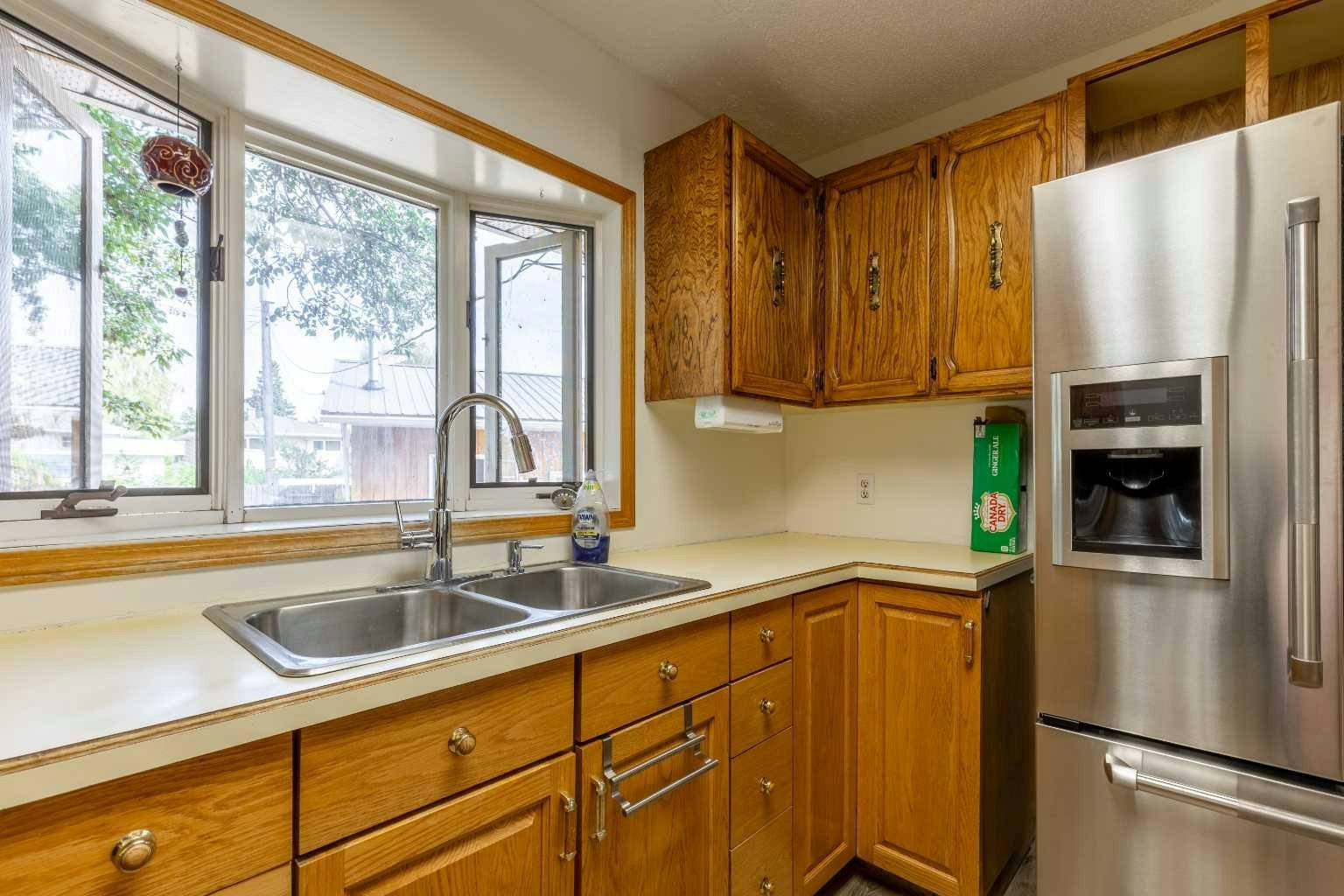 1005 17 Street N, Lethbridge, AB, T1H 3E3 - 12