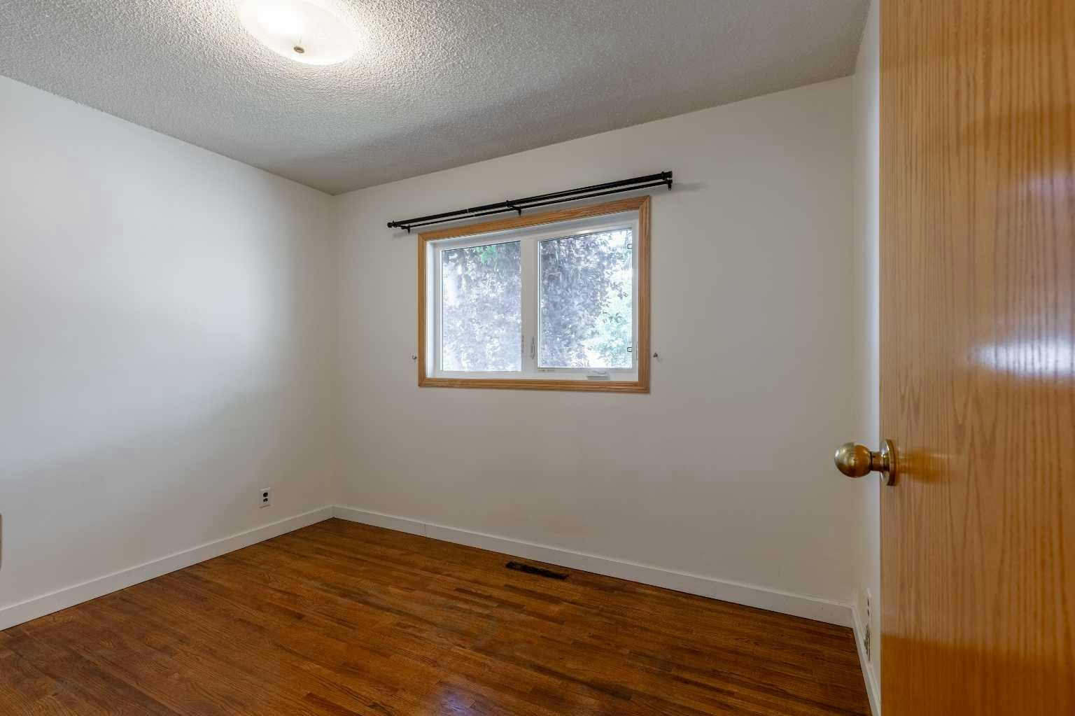 1005 17 Street N, Lethbridge, AB, T1H 3E3 - 14