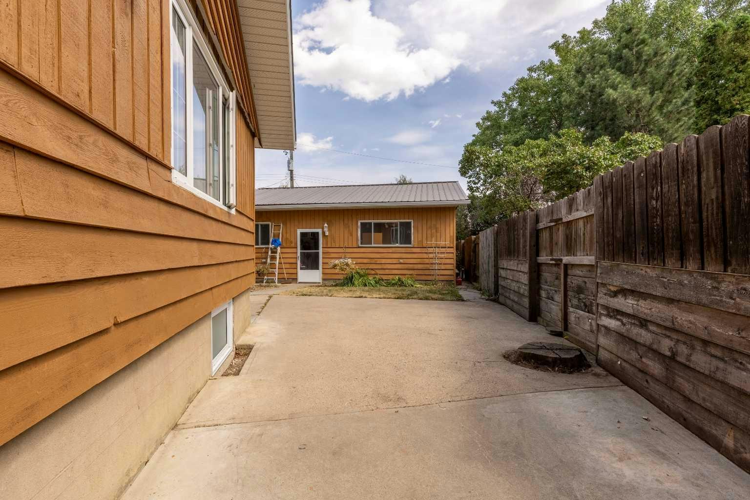 1005 17 Street N, Lethbridge, AB, T1H 3E3 - 32