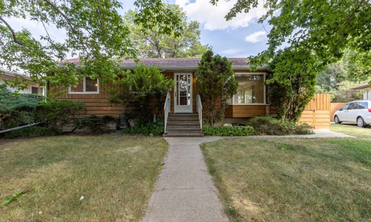 1005 17 Street N