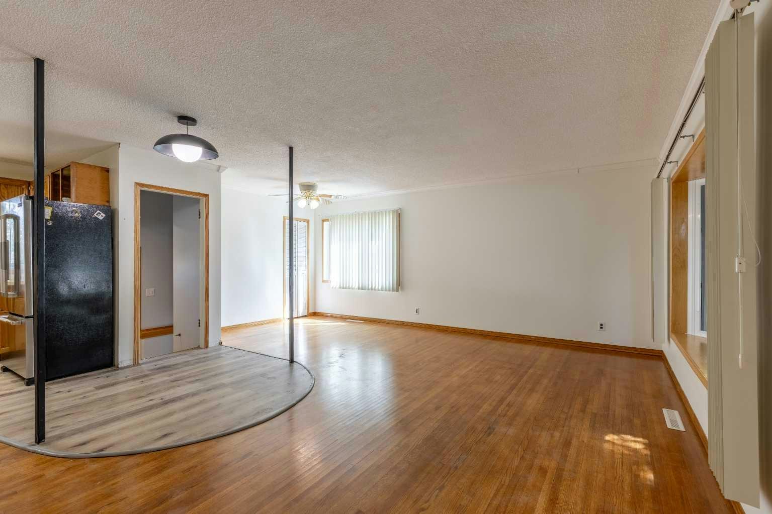 1005 17 Street N, Lethbridge, AB, T1H 3E3 - 7