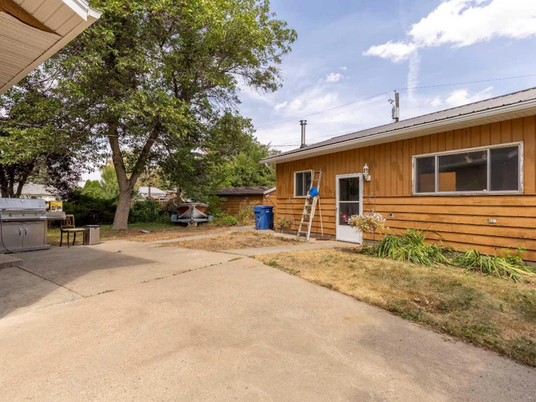 1005 17 Street N, Lethbridge, AB, T1H 3E3 - 33