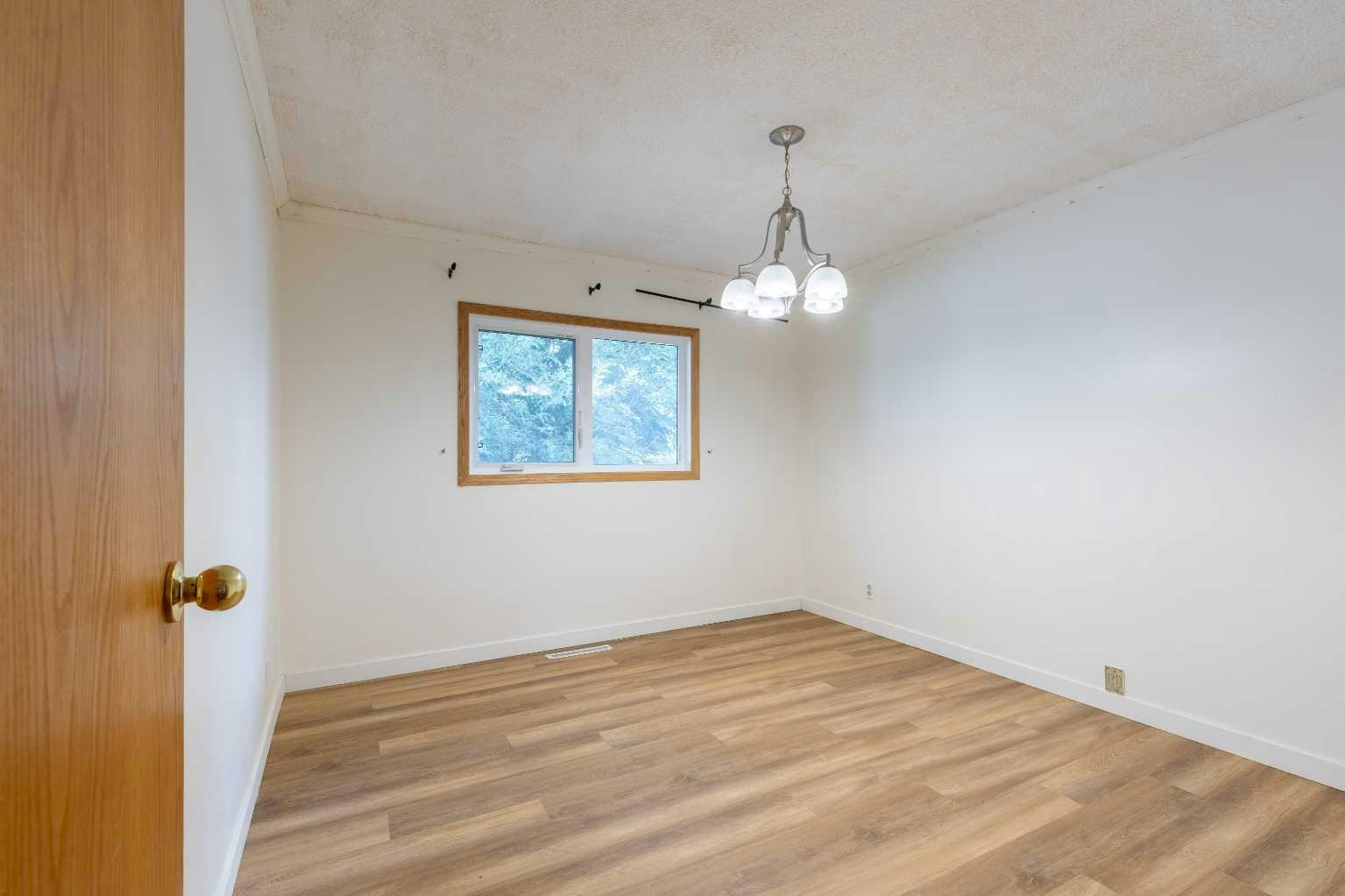 1005 17 Street N, Lethbridge, AB, T1H 3E3 - 16