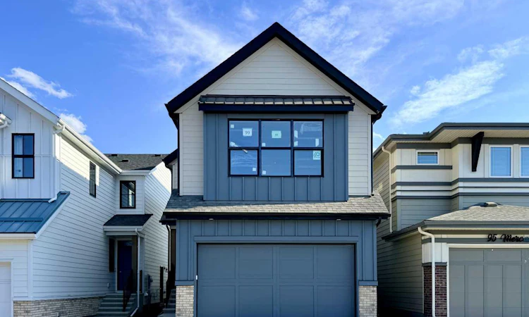 99 Mercado Crescent SE